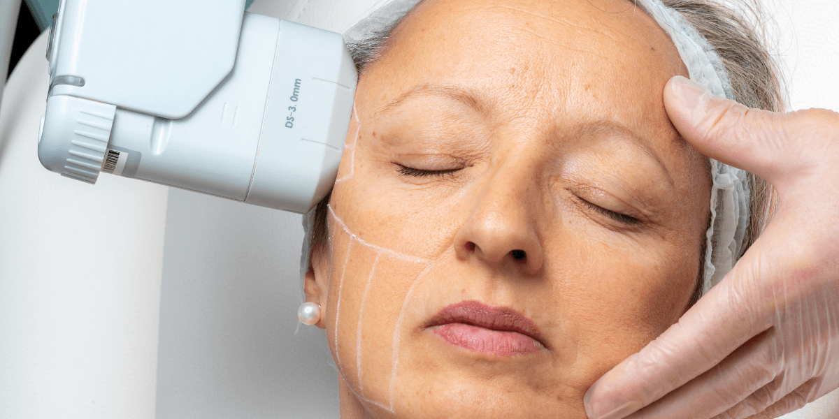 Eye rejuvenation botox treatment